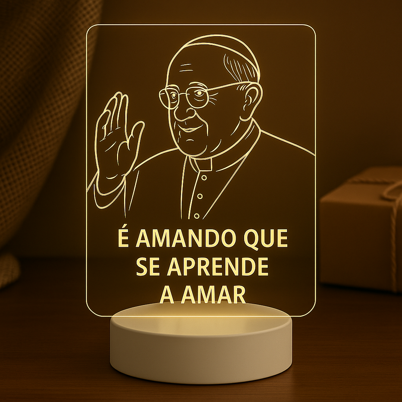 Luminária Memorável Papa Francisco em Acrílico Cristal